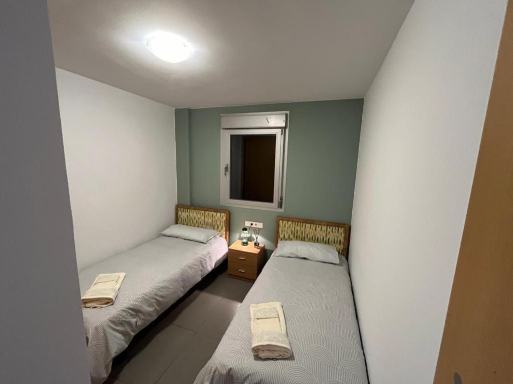 Apartamento Agradable, Vistas Al Mar Benicassim Bagian luar foto