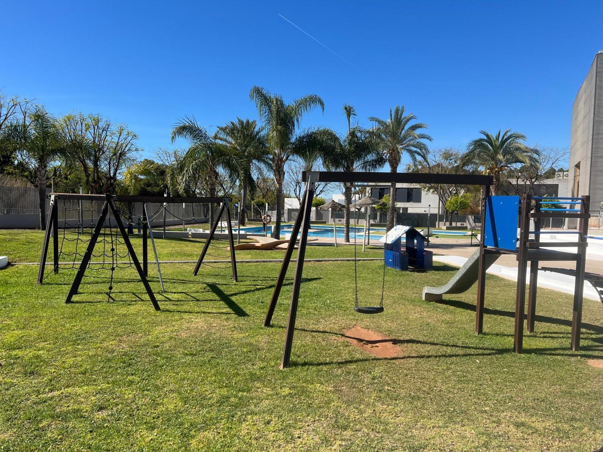 Apartamento Agradable, Vistas Al Mar Benicassim Bagian luar foto