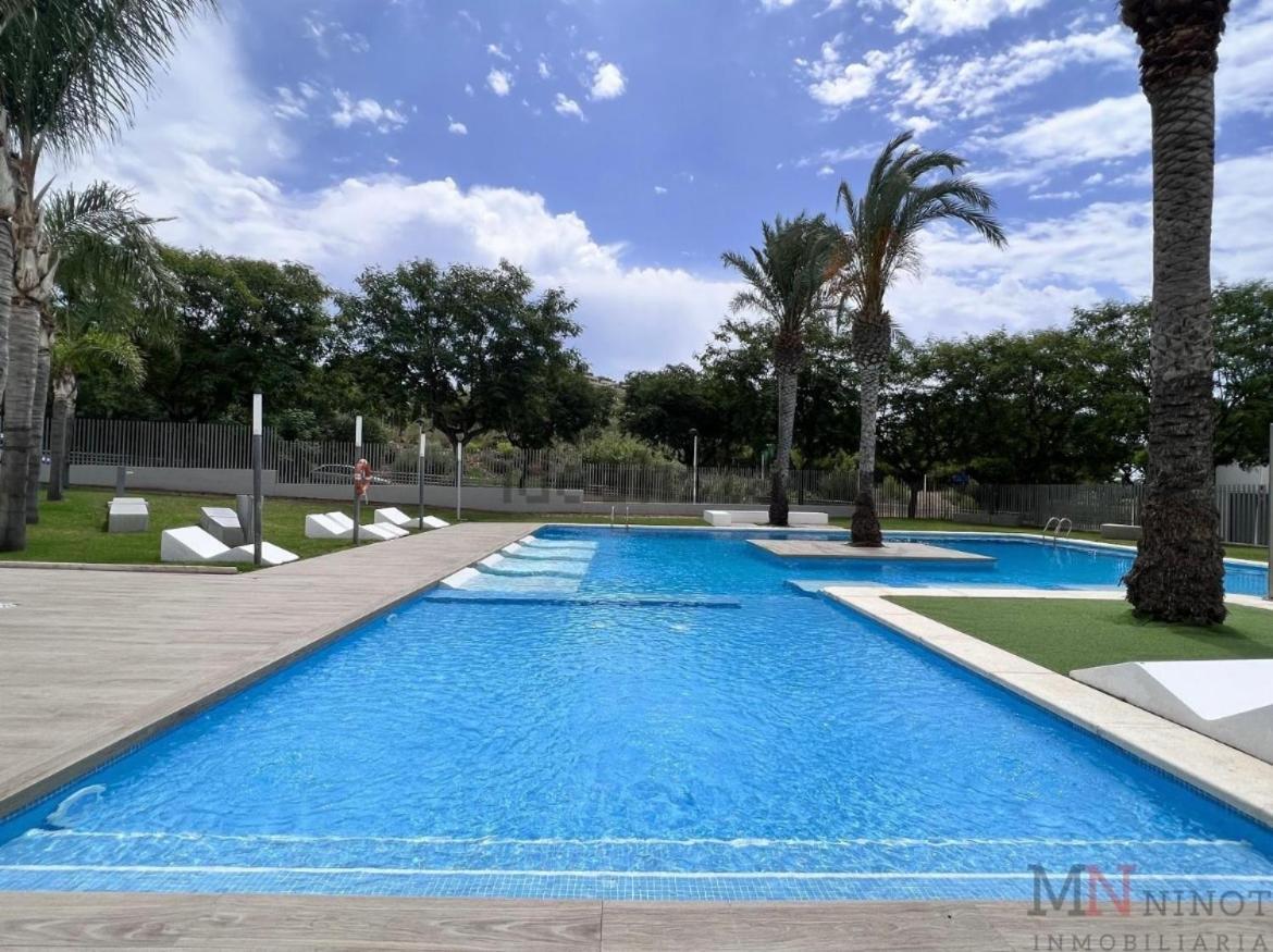 Apartamento Agradable, Vistas Al Mar Benicassim Bagian luar foto